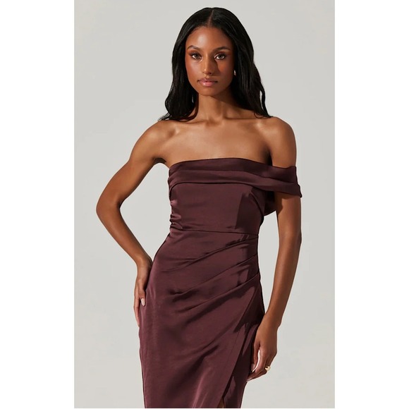 ASTR the Label Eggplant Satin One Shoulder Cocktail Party Dress - Picture 6 of 7